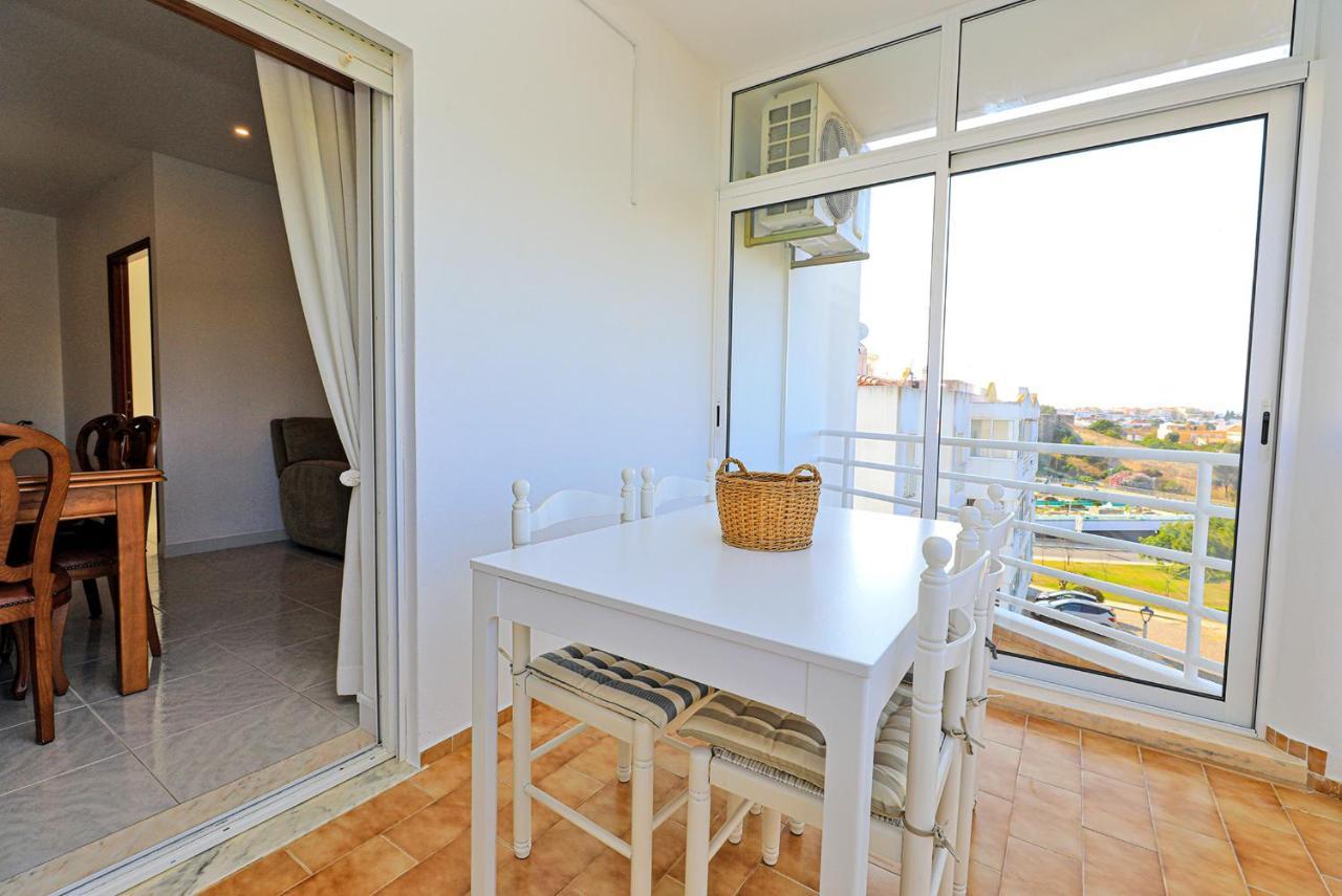 C23 - Parkway Entrance Apartment In Lagos Eksteriør billede