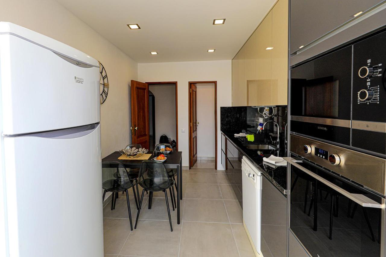 C23 - Parkway Entrance Apartment In Lagos Eksteriør billede